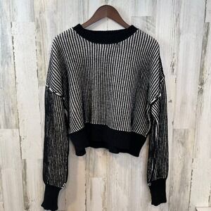 Womens Striped Knit Sweater Cropped Pullover Long Sleeve Black White Top- Size L